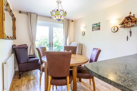13 Beechwood Close, Sticklepath, Barnstaple, EX31 2EF