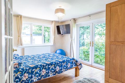 13 Beechwood Close, Sticklepath, Barnstaple, EX31 2EF