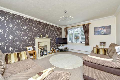 4 bedroom detached house for sale, Thurston Drive, Kettering NN15