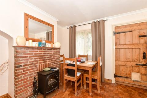 2 bedroom character property for sale, North Row, Uckfield, East Sussex