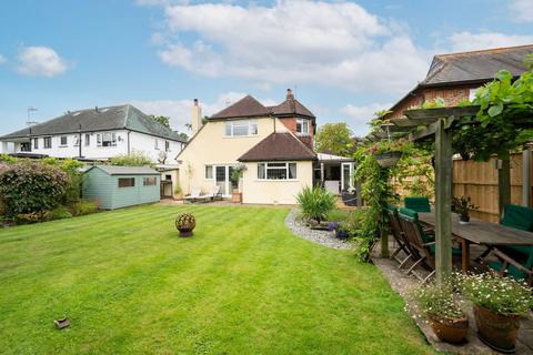 4 bedroom detached house for sale, Brighton Road, Redhill RH1