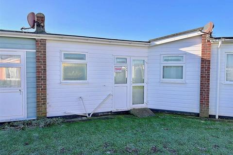 2 bedroom chalet for sale, Winterton On Sea