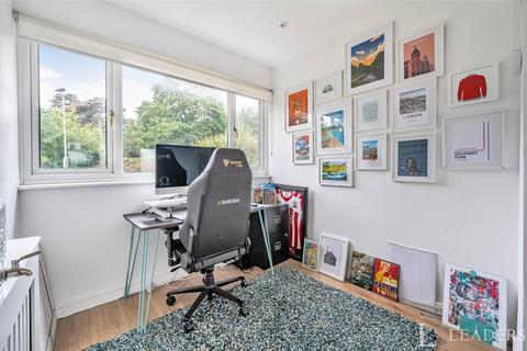 42 Ravensmead Road, Bromley, BR2 0BT