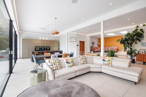 Foxendown House Foxendown Lane, Meopham, Gravesend, DA13 0BP