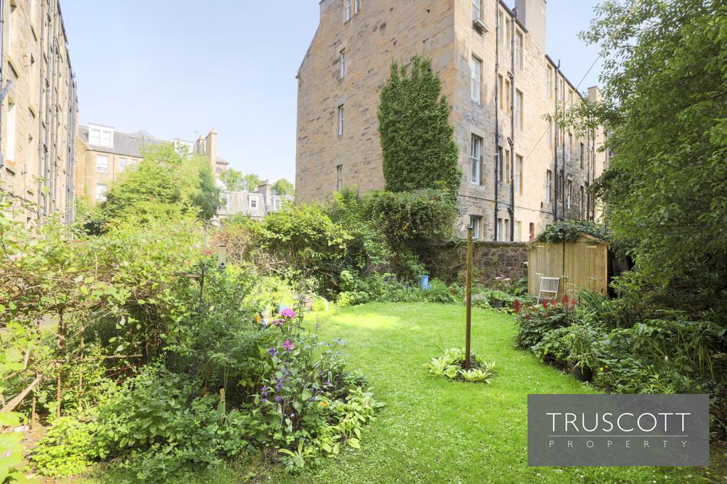 Communal Rear Garden