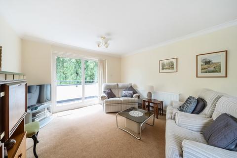 2 bedroom flat for sale, Roseberry Court, Nascot Wood  WD17 4PQ