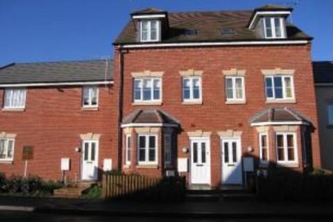 3 bedroom townhouse to rent, Swansmoor Drive, Hixon, ST18