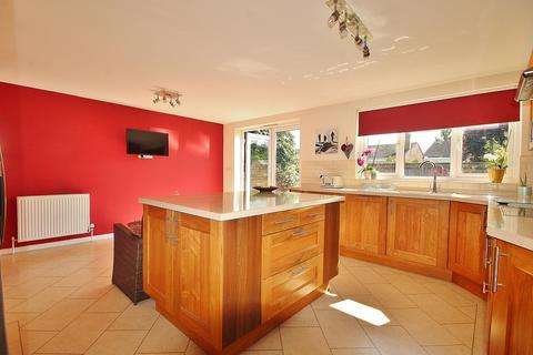 79 Early Road, Witney, OX28 1ET