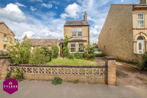 2 bedroom detached house to rent, Rooks Street, Cottenham, Cambridge, CB24