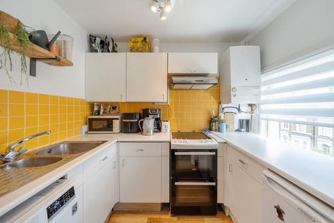 1 bedroom apartment for sale, Wilson Road, London