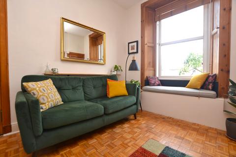 1 bedroom flat to rent, Comely Bank Row, Comely Bank, Edinburgh, EH4