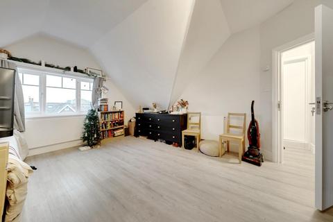 Studio for sale, Richmond Road, Kingston upon Thames