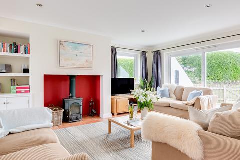 Perros, 23 Francis Lane, Trebetherick, Wadebridge, PL27 6TS