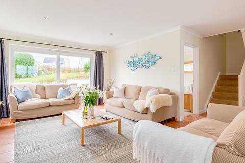 Perros, 23 Francis Lane, Trebetherick, Wadebridge, PL27 6TS