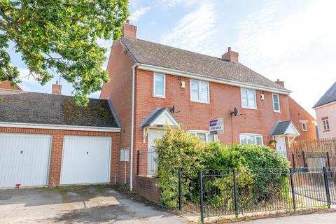 3 bedroom semi-detached house for sale, Golden Jubilee Way, Dudbridge, Stroud