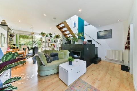 3 bedroom terraced house for sale, Combe Avenue, London