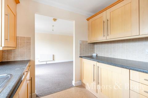 2 bedroom flat to rent, Lower Clarence Road, Regency Court Lower Clarence Road, NR1