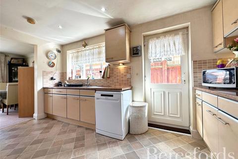 5 Tindall Mews, Hornchurch, RM12 4WW