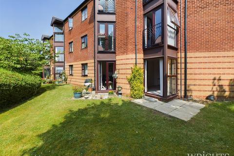 1 bedroom retirement property for sale, Roseacre Gardens, Welwyn Garden City AL7