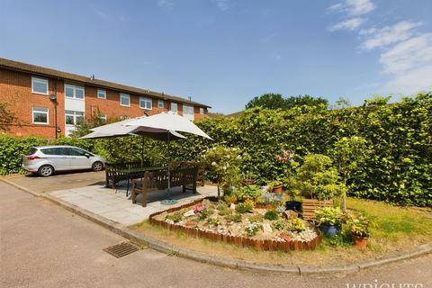 1 bedroom retirement property for sale, Roseacre Gardens, Welwyn Garden City AL7