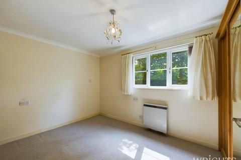 1 bedroom retirement property for sale, Roseacre Gardens, Welwyn Garden City AL7