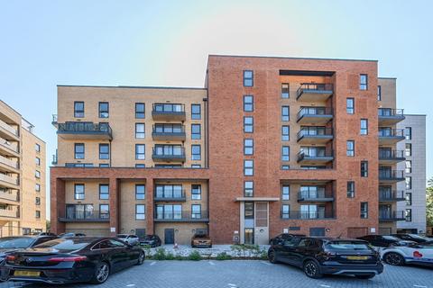 2 bedroom apartment to rent, Truman Way Dartford DA1