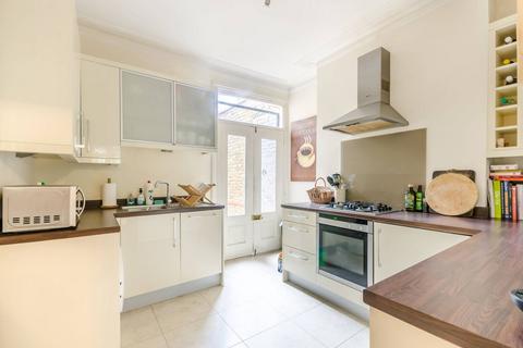 1 bedroom flat to rent, Cavendish Road, Balham, London, SW12