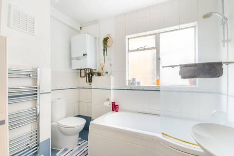 1 bedroom flat to rent, Cavendish Road, Balham, London, SW12