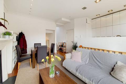 165d Stapleton Hall Road, London, N4 4QS