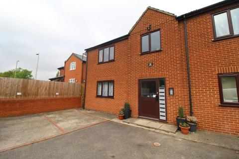 1 bedroom flat for sale, Crown Place, Bedford, MK42