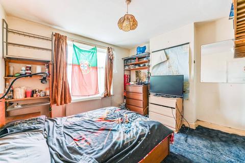 37 Hamilton Road, Thornton Heath, CR7 8NN