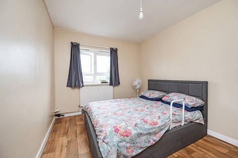 2 bedroom flat for sale, Tarling Street, Shadwell, London, E1