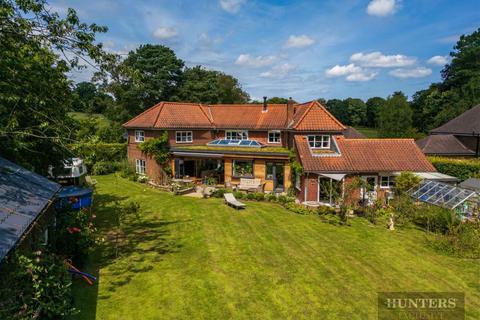 6 bedroom detached house for sale, Hackness Road, Scalby, Scarborough