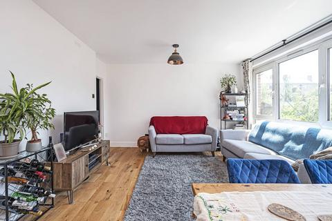 2 bedroom flat to rent, Ravenscroft Street, E2, Shoreditch, London, E2