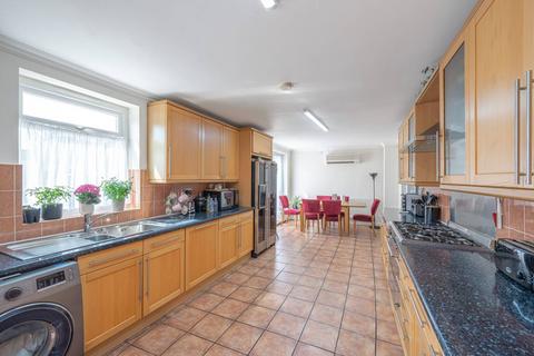 6 bedroom semi-detached house for sale, Montrose Ave, Colindale, Edgware, HA8