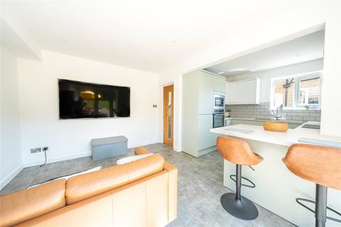 11 Buckstone Road, Leeds, LS17 5HT