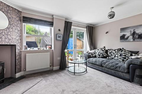 2, Sandy Lane Cottages Sandy Lane, West Hoathly, East Grinstead, RH19 4QQ