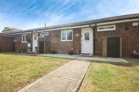 1 bedroom bungalow for sale, Pine Close, Wickford, Essex, SS12