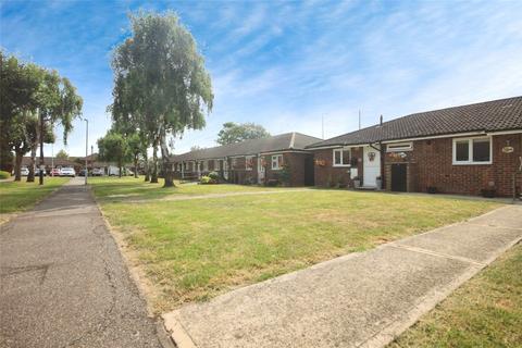 1 bedroom bungalow for sale, Pine Close, Wickford, Essex, SS12