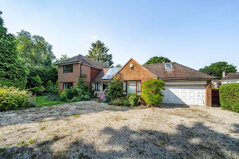 4 bedroom detached house for sale, Hill Road, Oakley, Basingstoke