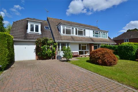 13 Ash Combe, Chiddingfold, Godalming, GU8 4RY