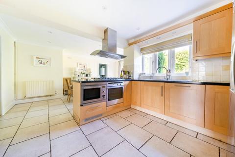 13 Ash Combe, Chiddingfold, Godalming, GU8 4RY