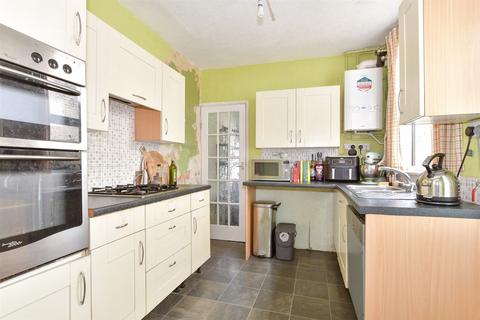 3 bedroom terraced house for sale, Tonbridge Road, Maidstone, Kent