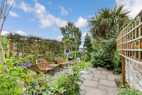 3 bedroom terraced house for sale, Tonbridge Road, Maidstone, Kent