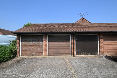 12 Cobb Close, Datchet, Slough, SL3 9QZ