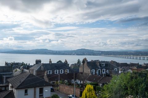 undefined, Queen Street, Fife DD6