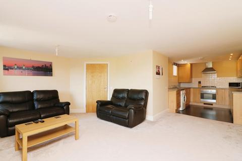 1 bedroom flat for sale, Moors Walk, Welwyn Garden City, Herts, AL7