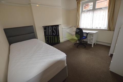 4 bedroom terraced house to rent, Tennyson Street, Leicester LE2