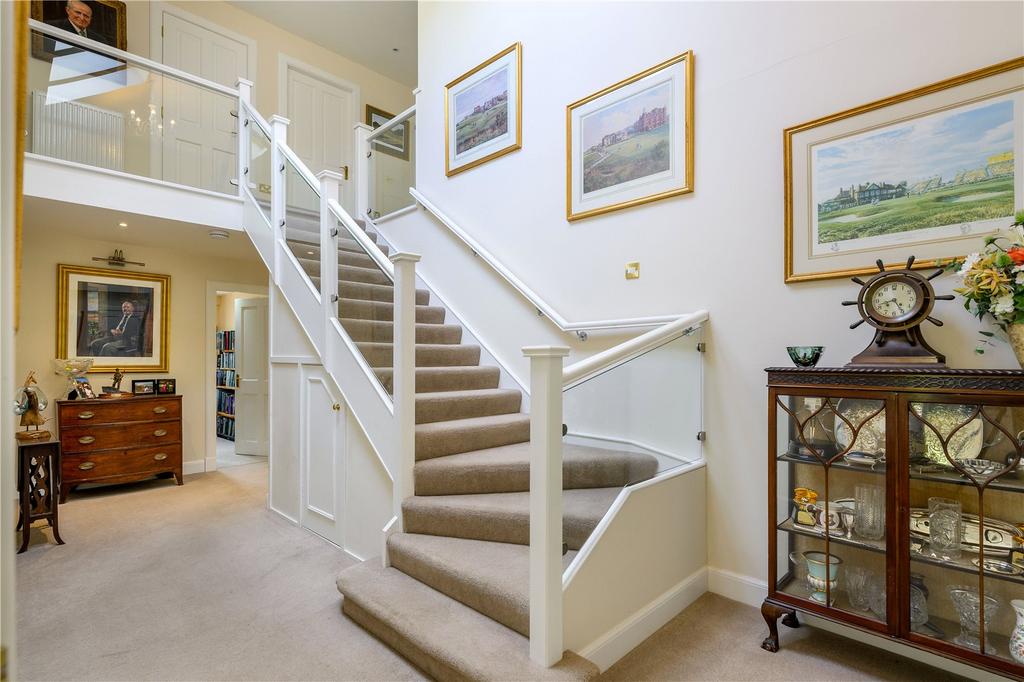 Hall/Stairs