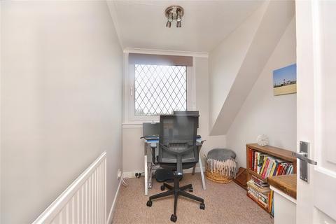 22 Acaster Drive, Garforth, Leeds, LS25 2BQ